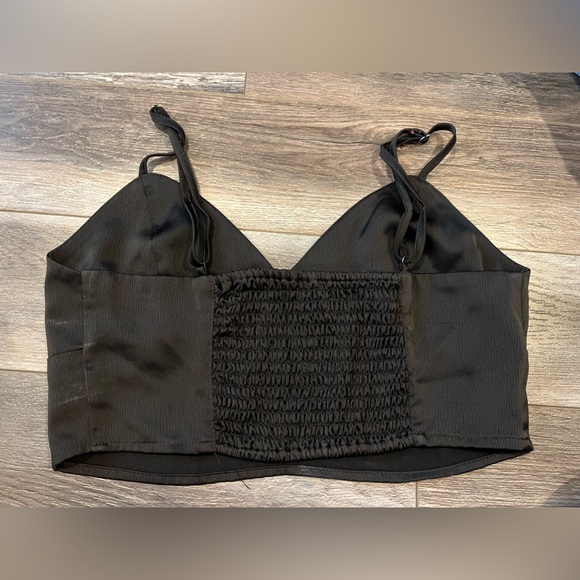 Cropped Tank - Picture 2 of 3